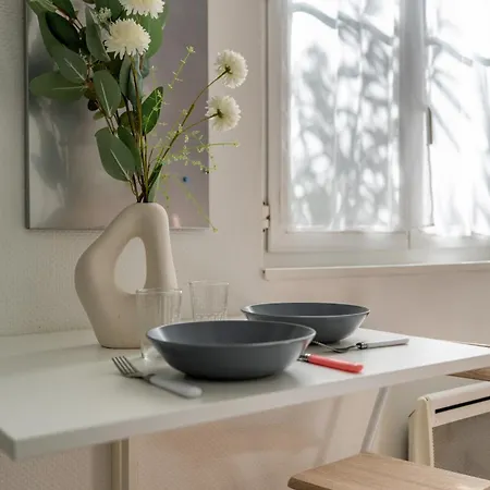 La Parenthese Wifi 1 Min Gare